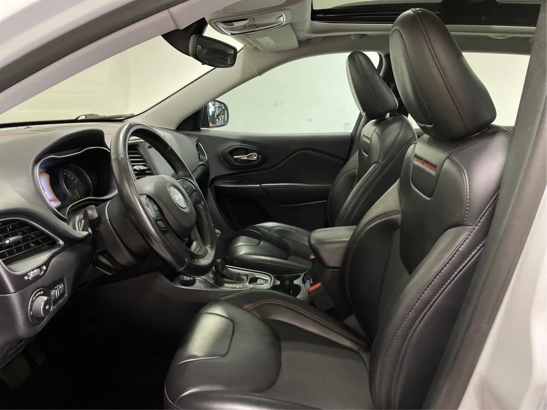 2021 Jeep Cherokee for sale - photo 3