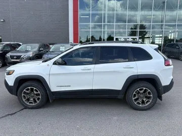 2021 Jeep Cherokee - image 4