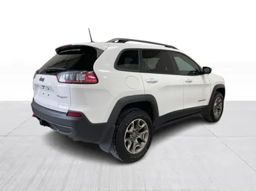 2021 Jeep Cherokee - image 15