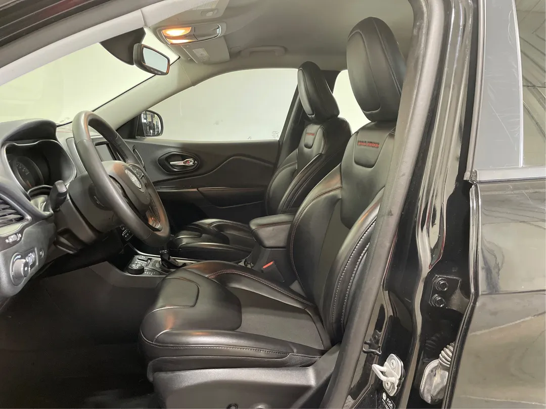 2022 Jeep Cherokee — photo 3