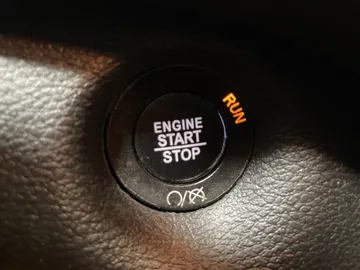 2022 Jeep Cherokee - image 24