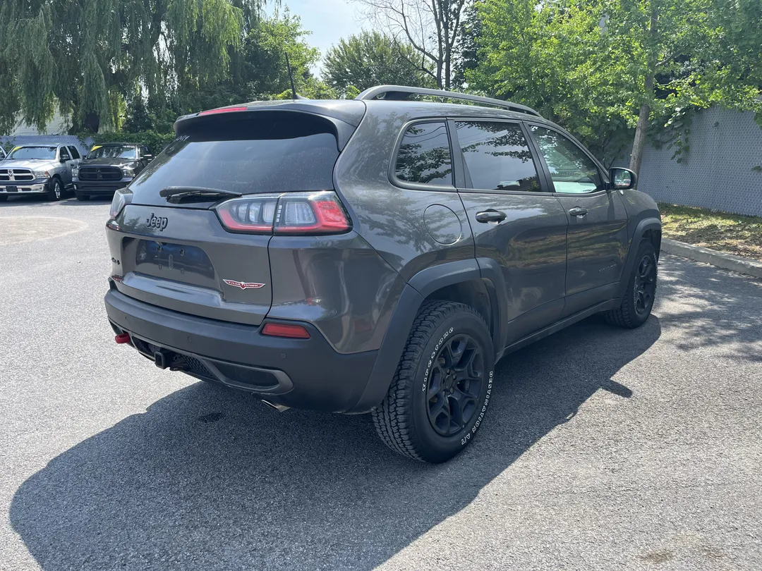 2021 Jeep Cherokee — photo 3