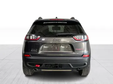 2021 Jeep Cherokee - image 11