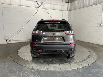 2021 Jeep Cherokee - image 7