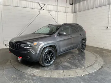 2021 Jeep Cherokee - image 3