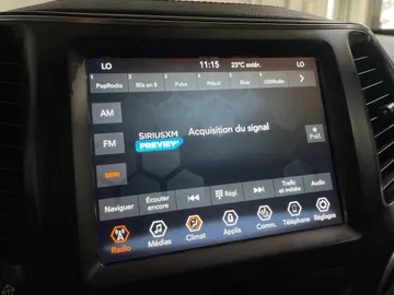 2021 Jeep Cherokee - image 27