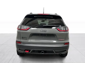 2022 Jeep Cherokee - image 12