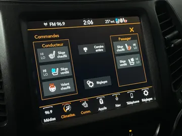2022 Jeep Cherokee - image 31