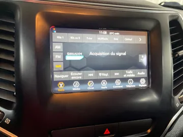 2019 Jeep Cherokee - image 26