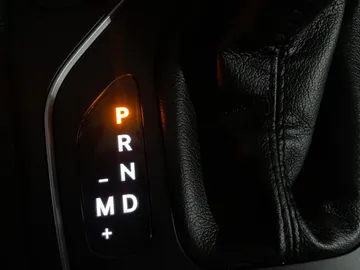 2019 Jeep Cherokee - image 25