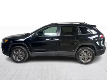 2021 Jeep Cherokee - image 10