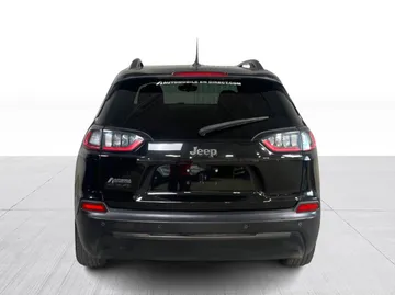2021 Jeep Cherokee - image 12