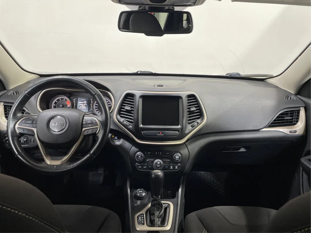 2016 Jeep Cherokee — photo 4