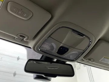2016 Jeep Cherokee - image 15