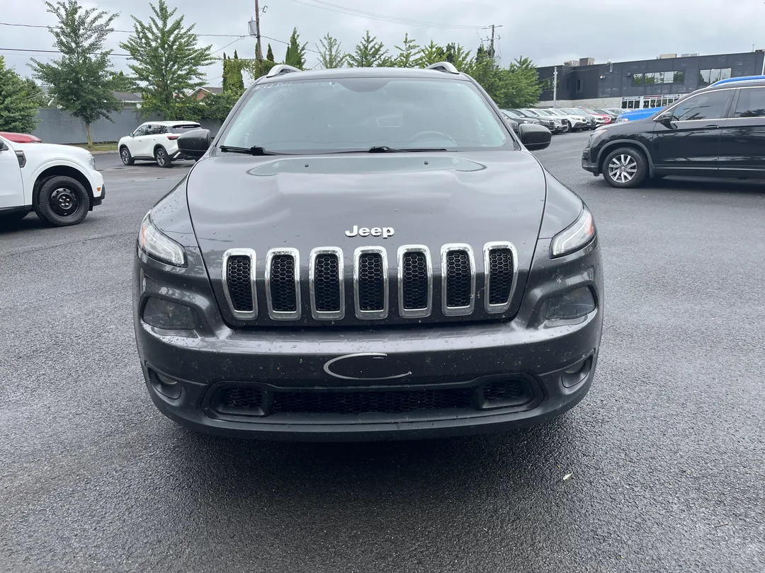 2016 Jeep Cherokee — photo 2