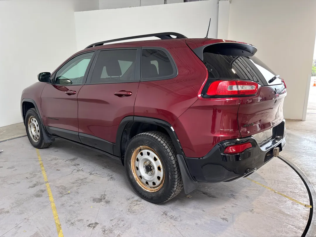 2018 Jeep Cherokee — photo 8