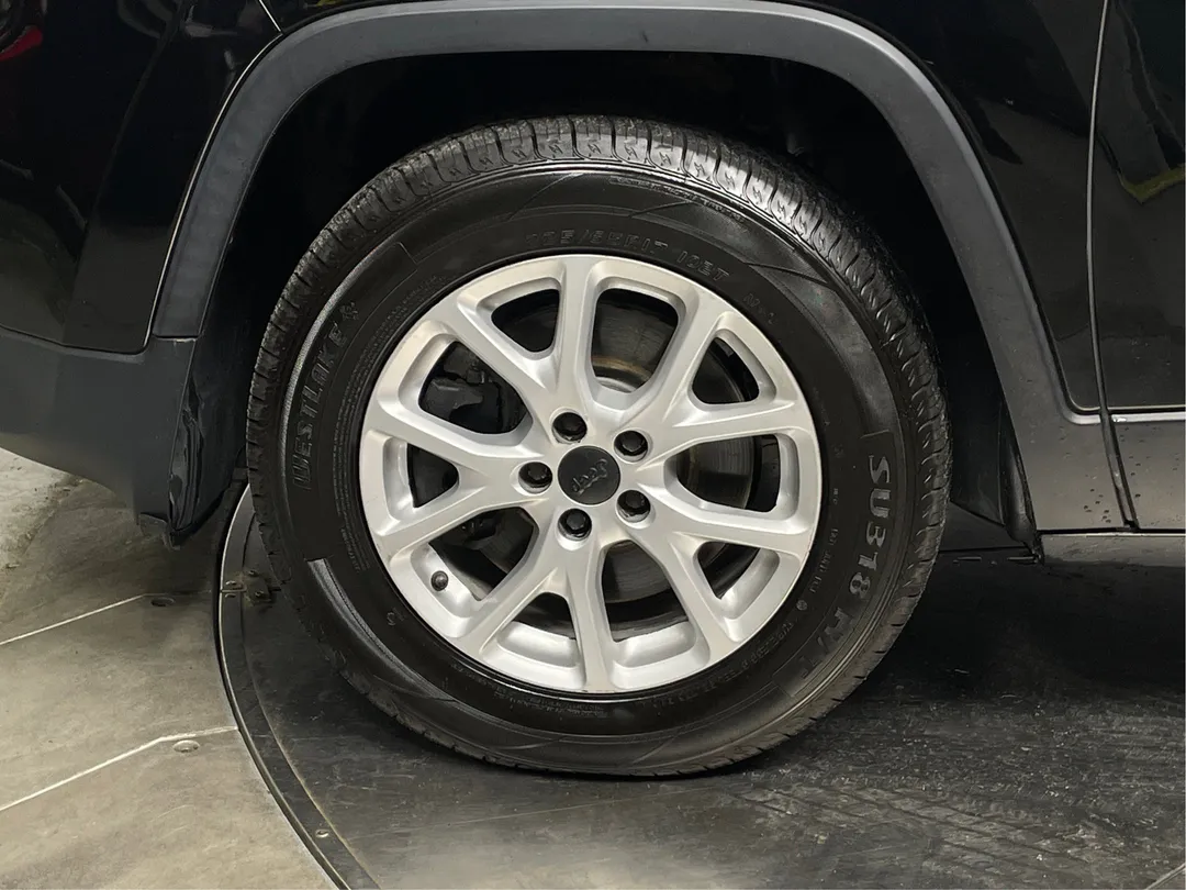 2018 Jeep Cherokee — photo 5