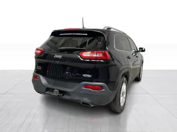 2018 Jeep Cherokee - image 13