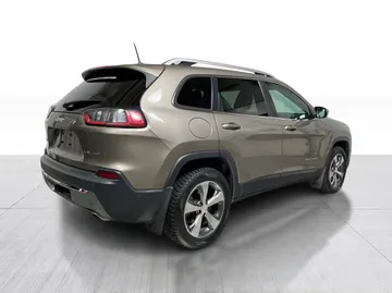2019 Jeep Cherokee - image 15