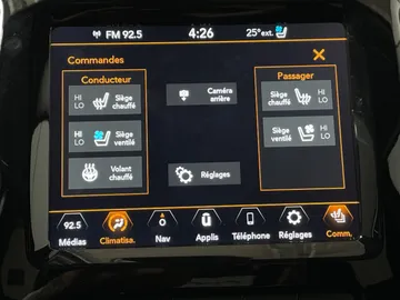 2019 Jeep Cherokee - image 30