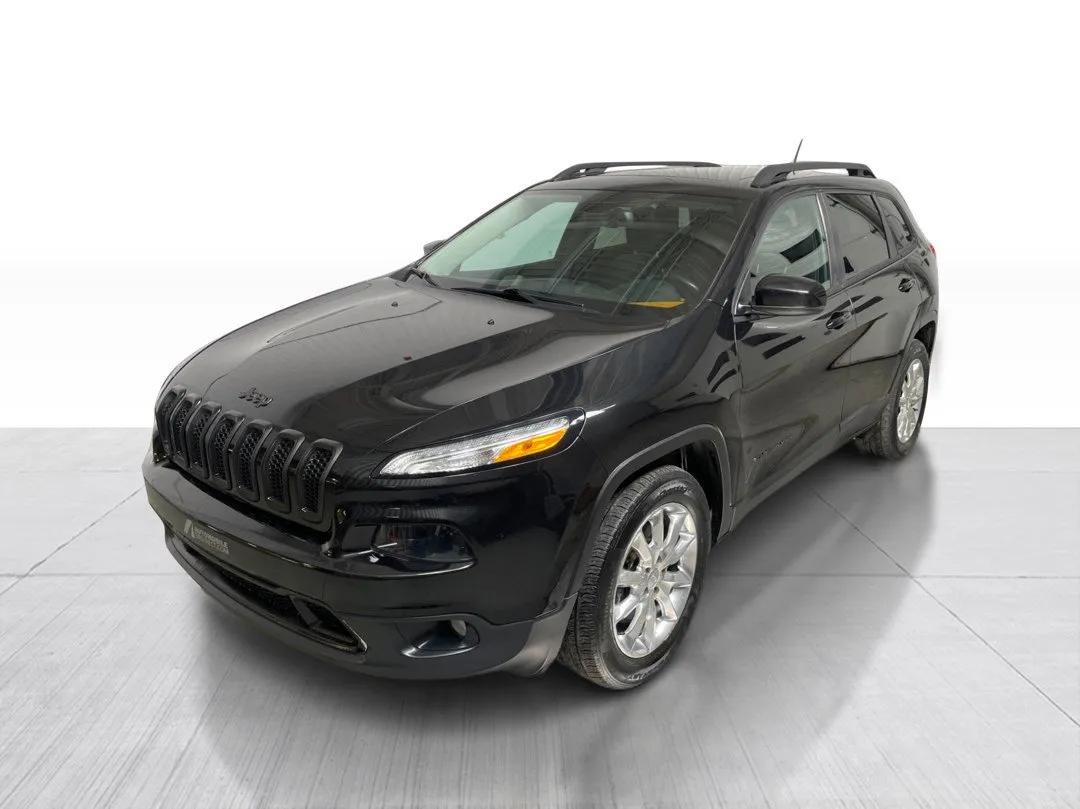 2015 Jeep Cherokee — photo 8