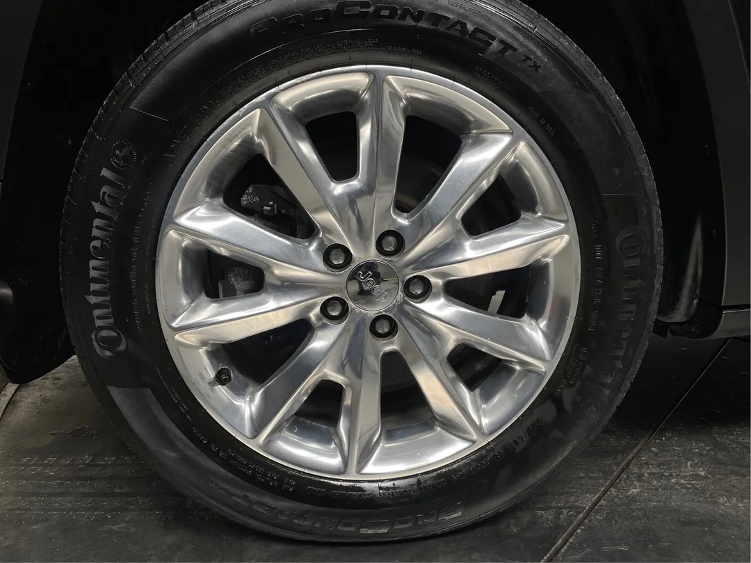 2015 Jeep Cherokee — photo 6