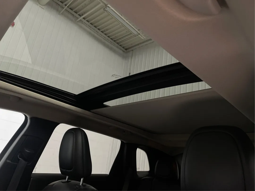 2015 Jeep Cherokee — photo 5