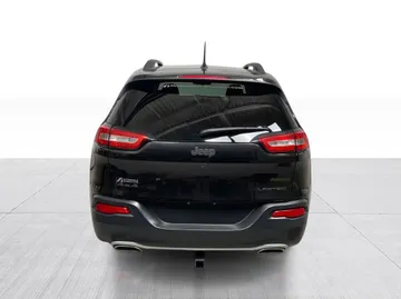 2015 Jeep Cherokee - image 12