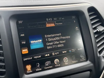 2015 Jeep Cherokee - image 22