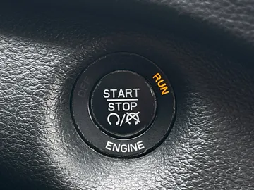 2015 Jeep Cherokee - image 30