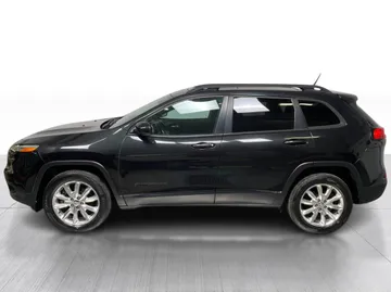 2015 Jeep Cherokee - image 10