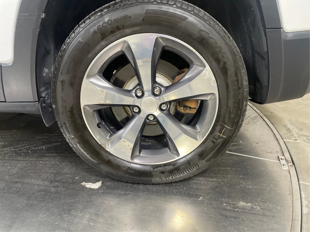 2019 Jeep Cherokee — photo 6