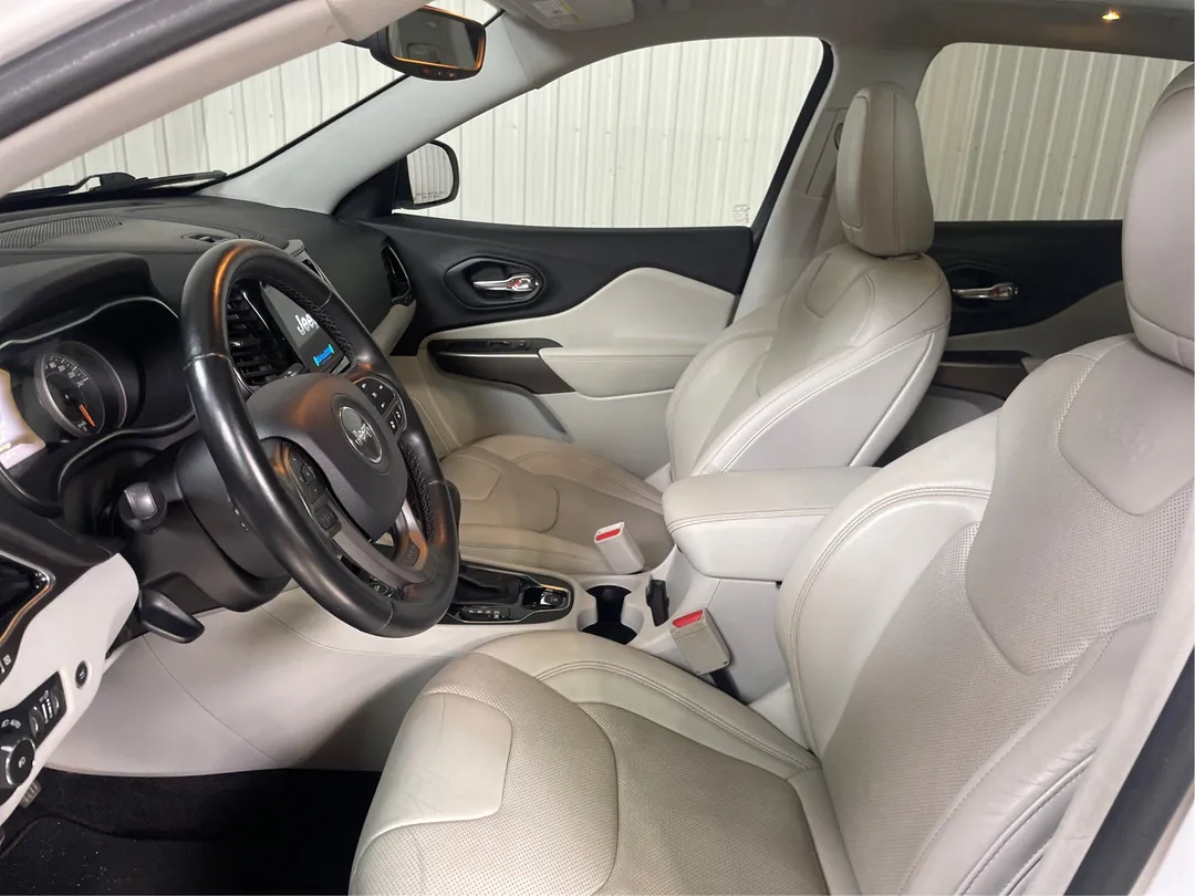 2019 Jeep Cherokee — photo 3