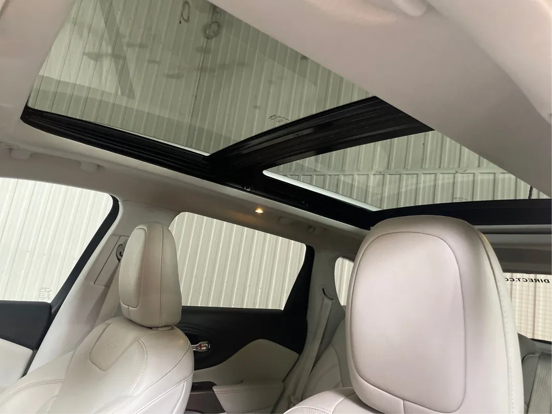 2019 Jeep Cherokee — photo 5