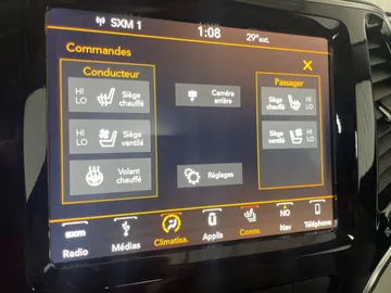 2019 Jeep Cherokee - image 29