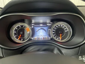 2019 Jeep Cherokee - image 17