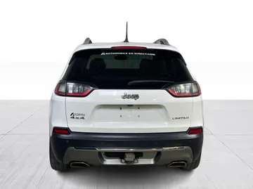 2019 Jeep Cherokee - image 12