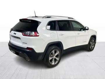 2019 Jeep Cherokee - image 14