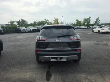 2020 Jeep Cherokee - image 6