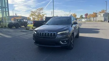 2019 Jeep Cherokee - image 3