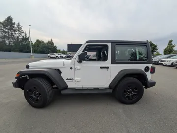 2024 Jeep Wrangler - image 4