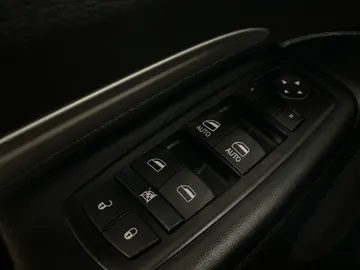 2015 Dodge Durango - image 22