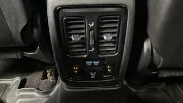 2018 Dodge Durango - image 28