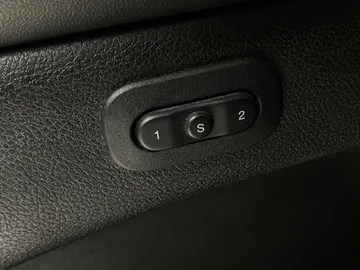 2019 Dodge Durango - image 16