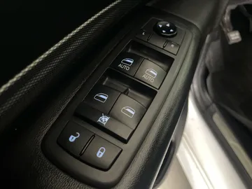 2019 Dodge Durango - image 26