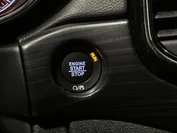 2019 Jeep Grand Cherokee - image 23