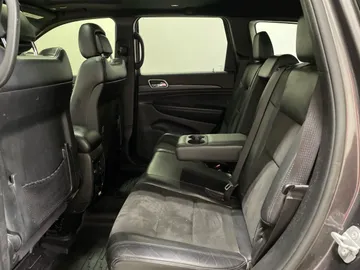 2019 Jeep Grand Cherokee - image 16