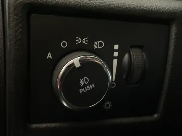 2021 Jeep Grand Cherokee - image 19