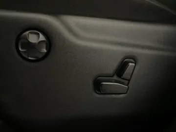 2021 Jeep Grand Cherokee - image 20