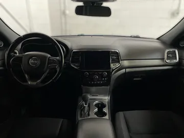 2021 Jeep Grand Cherokee - image 4